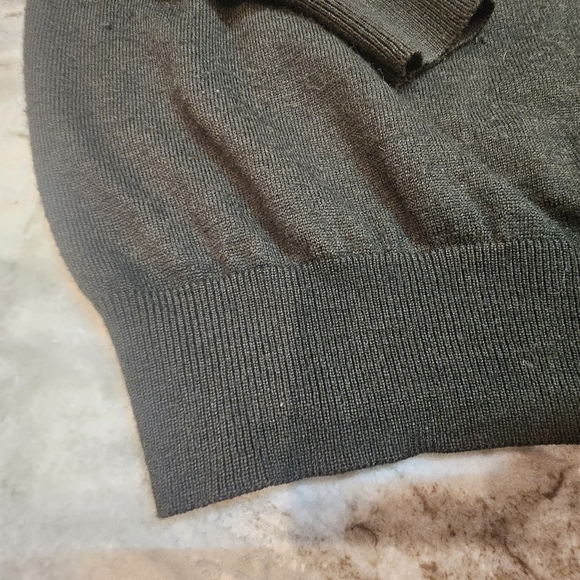 Cabela’s XL Merino Wool Blend V-Neck Sweater Dark Gray Pullover Outfitter Series - Picture 3 of 11